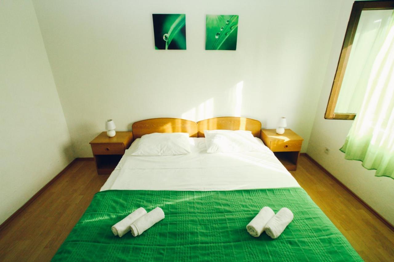 Apartments Gaja Green Ap Sveti Filip i Jakov Bagian luar foto